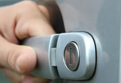 Little Village Locksmith Store Clifton, OH 937-288-3027 - 21-unlock-car